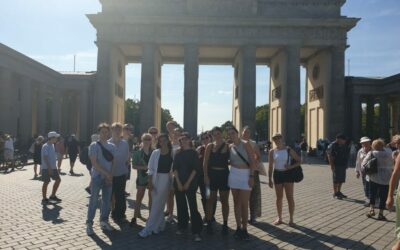 What can you discover about Berlin’s Jewish heritage on a walking tour?