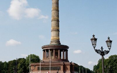 Discover the Hidden Gems of Berlin’s Waterfront with a Riverside Walking Tour